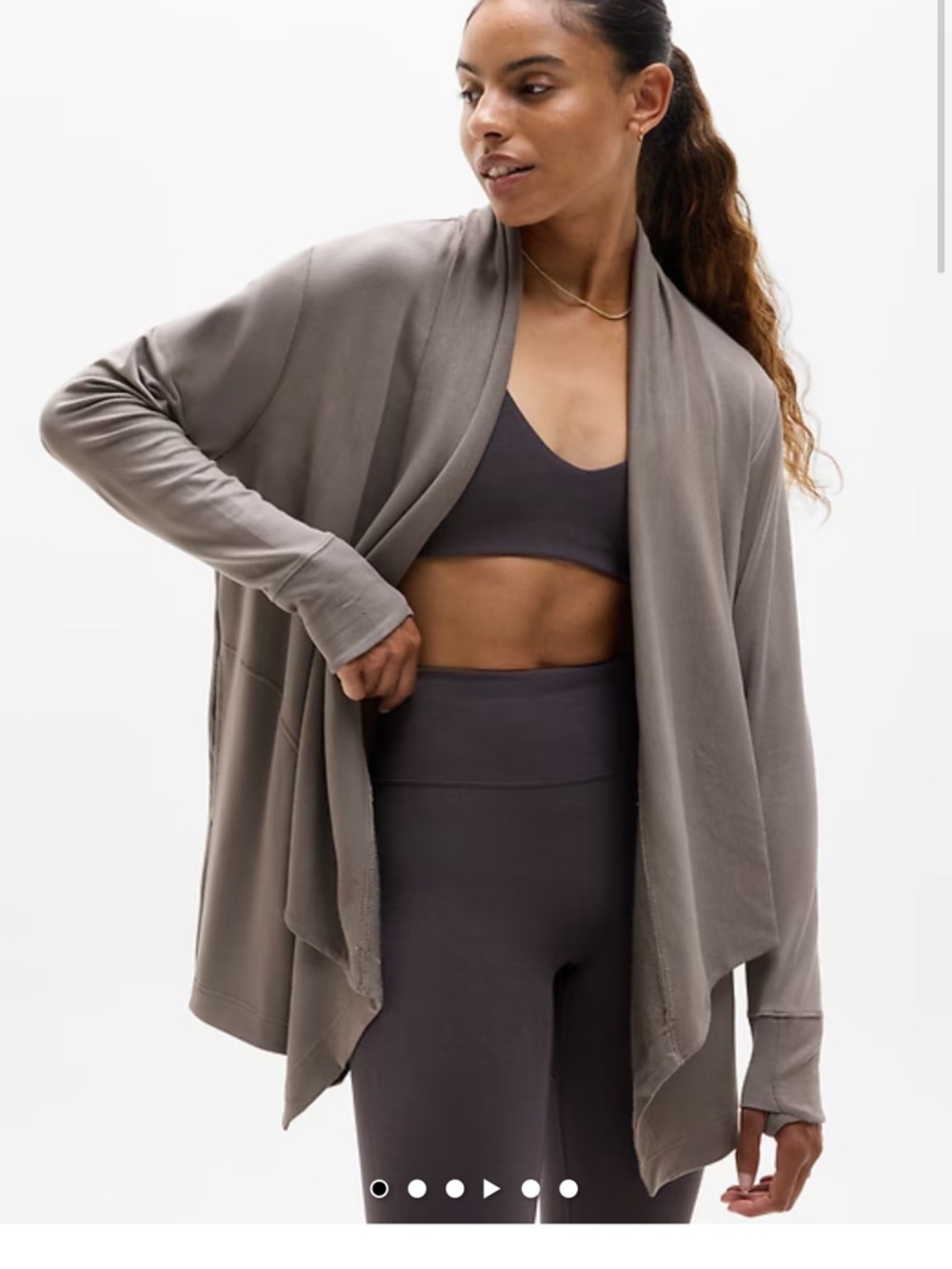 Athleta Pranayama Restore Wrap in Mortar Mushroom Size M